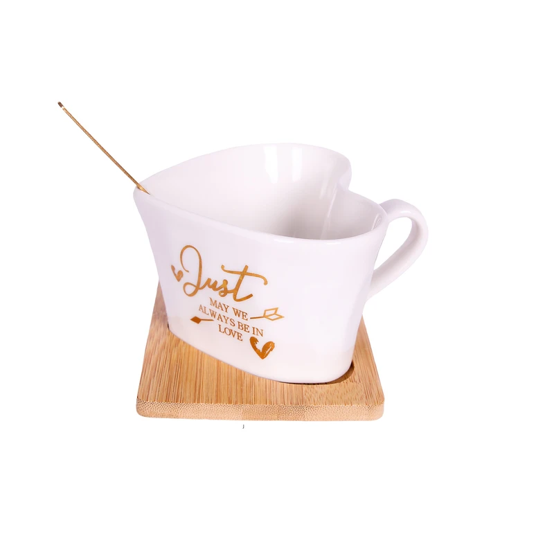 ماگ مدل قلب کد 1369n به همراه زیر لیوانی