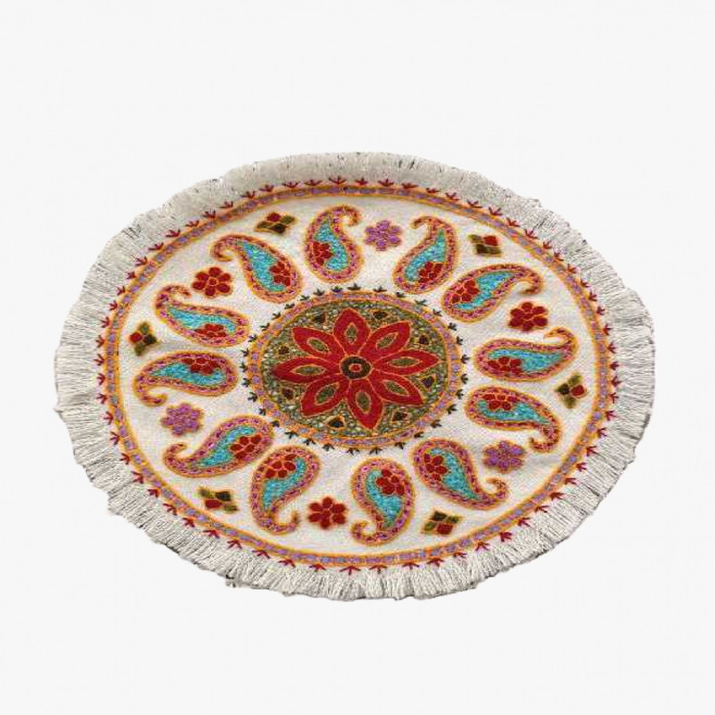 رومیزی سوزن دوزی پته طرح گرد توسنی کد 1903