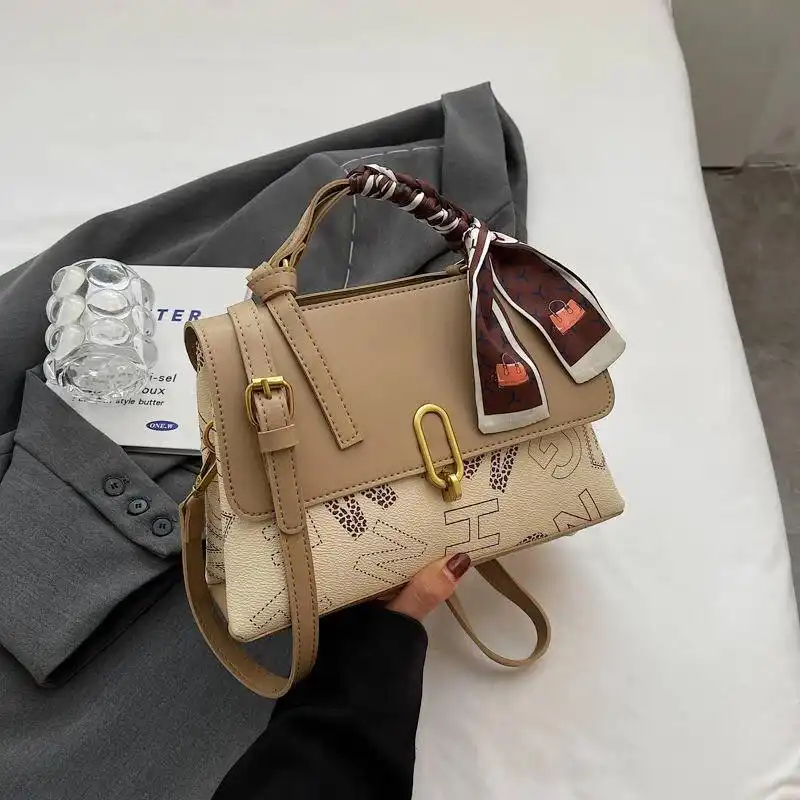 کیف دوشی زنانه مدل fd-49