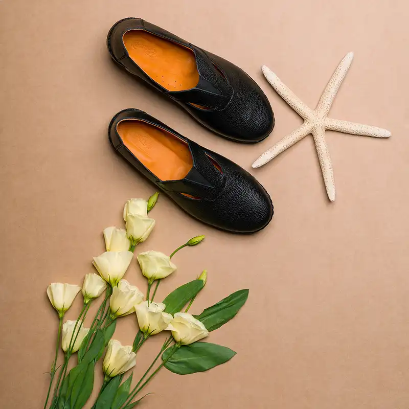 کفش روزمره زنانه مدل ترکان تمام چرم رنگ مشکی