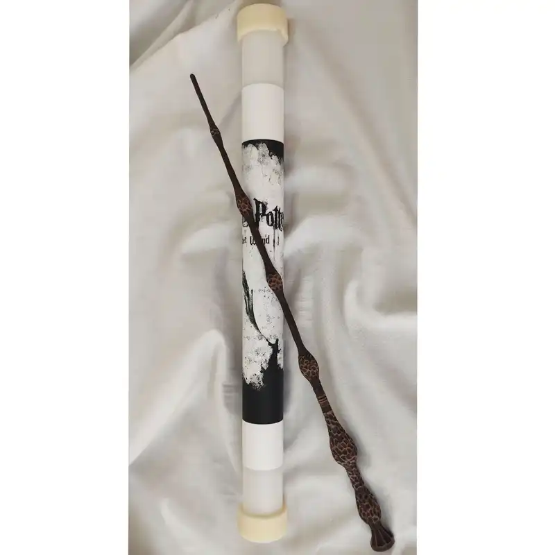 اسباب بازی زینتی مدل چوب دستی هری پاتر طرح دامبلدور به همراه کارت قطار