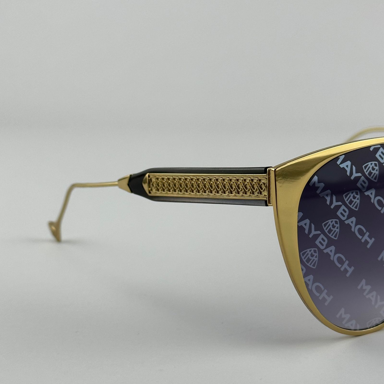 عینک آفتابی زنانه میباخ مدل Z113  -  - 8