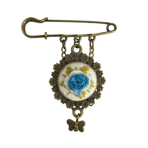 گل سینه زنانه کد SX-1144