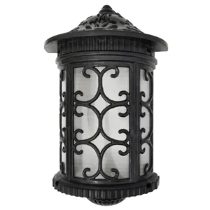 چراغ دیواری پارکی مدل نقش کد 01