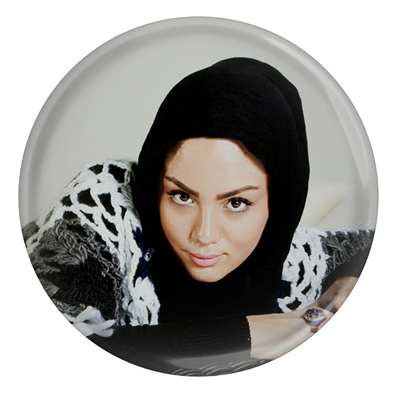 مگنت طرح مجری مبینا نصیری مدل S9534 