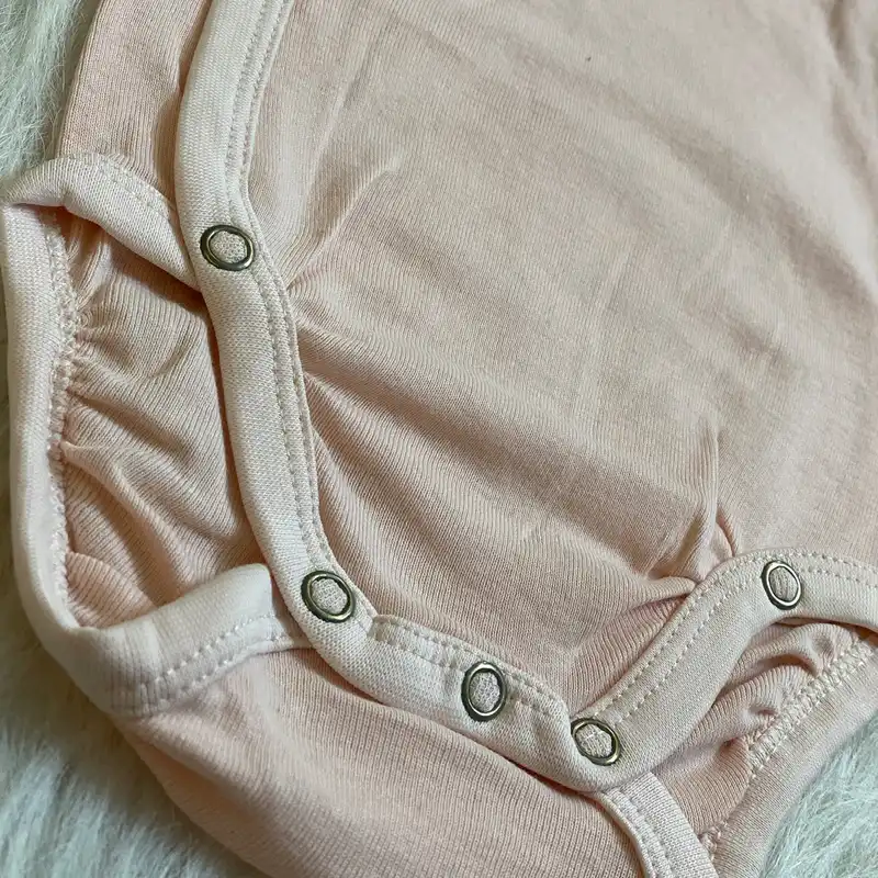 بادی نوزادی اچ اند ام مدل A02018