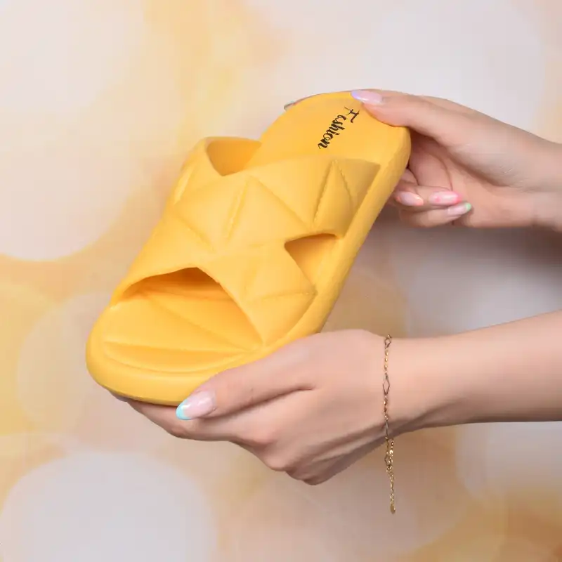 دمپایی زنانه مدل YW.2763