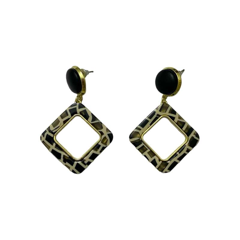 گوشواره زنانه مدل لوزی نقشینه گوشواره زنانه مدل لوزی نقشینه