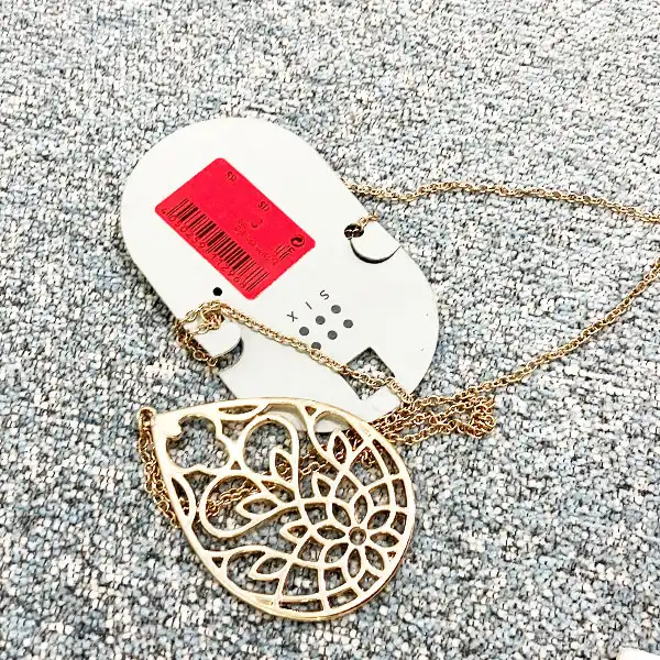 گردنبند زنانه سیکس مدل ترمه