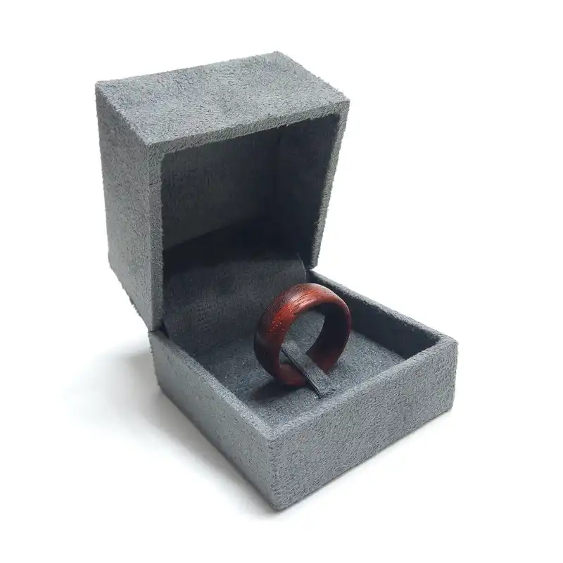 انگشتر سورئال دیزاین مدل Half existence