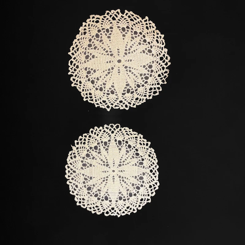 رومیزی قلاب بافی طرح کاج کد  9755503 بسته 2 عددی