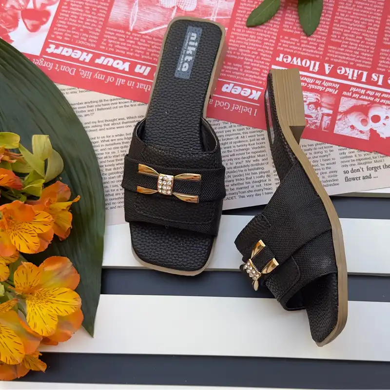 صندل زنانه نیکتا مدل آوین