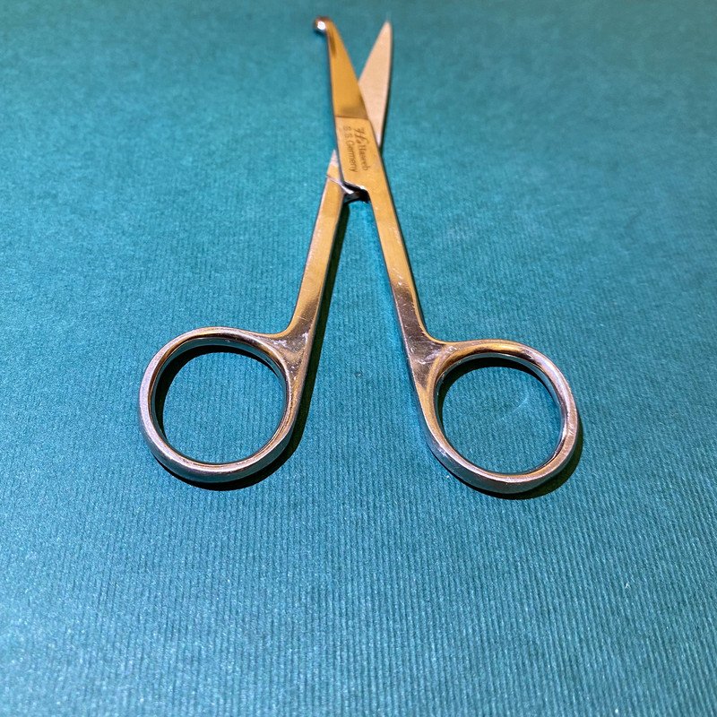 قیچی پزشکی مدل Haseeb