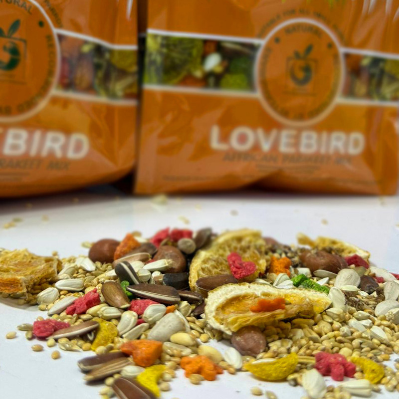 غذای طوطی برزیلی سلکتیو مدل LOVE BIRD وزن 1 کیلوگرم
