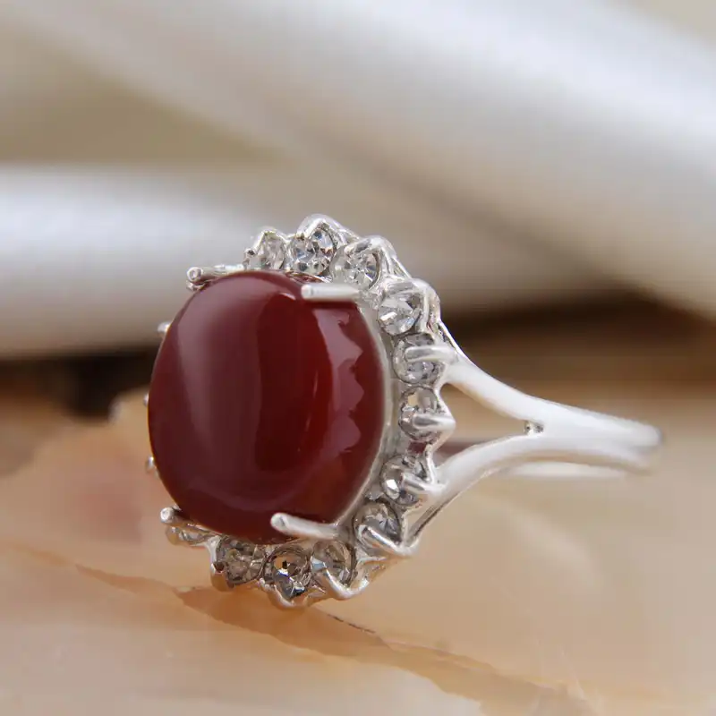 انگشتر نقره زنانه بازرگانی میلادی مدل عقیق جواهری کد AW_598