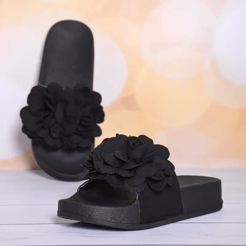 دمپایی زنانه مدل گلدار کد 2.1.5.7