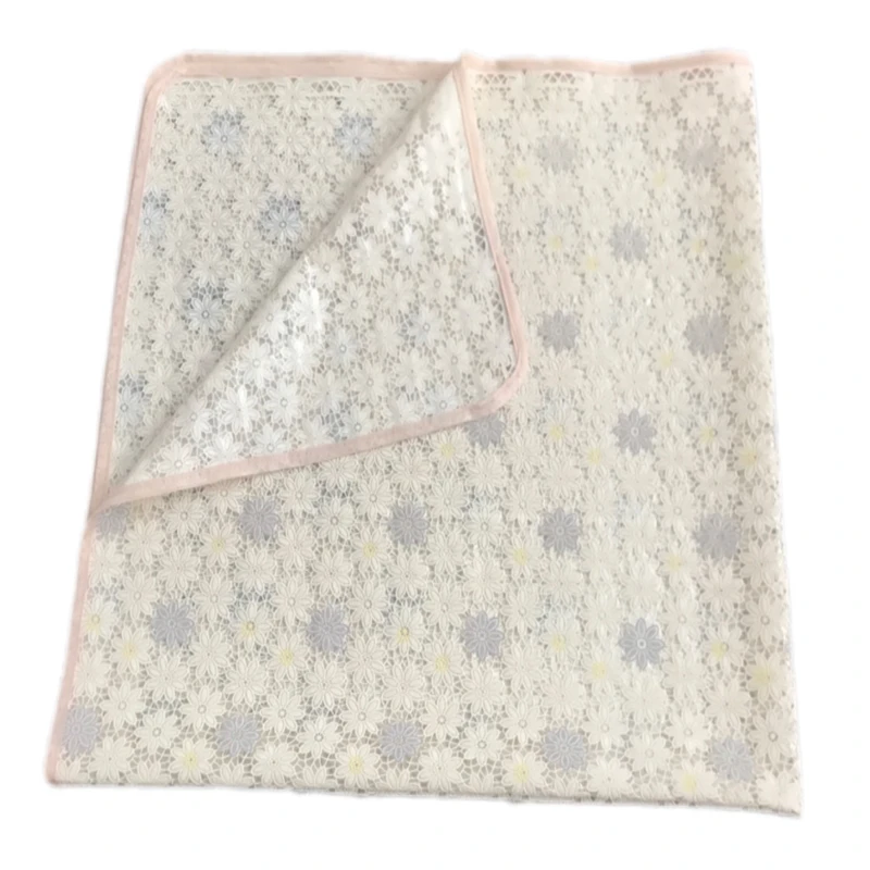 سفره 4 نفره مدل رویال طرح گیپور کد 06 سایز 100×100 سانتی متر