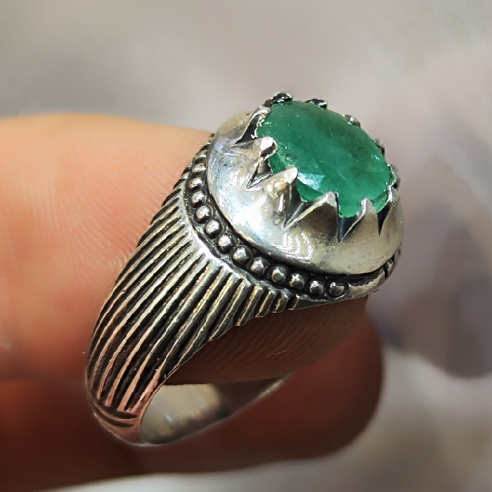 انگشتر نقره مردانه مدل سنگ زمرد آفریقایی کد ۳۲۰۰