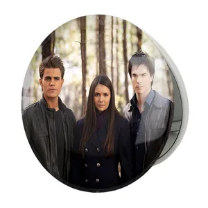 آینه جیبی خندالو طرح خاطرات یک خون آشام  The Vampire Diaries  مدل تاشو کد 23681 