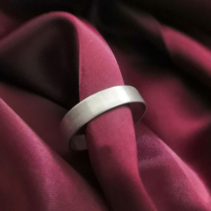 انگشتر نقره زنانه مدل مات کد H10