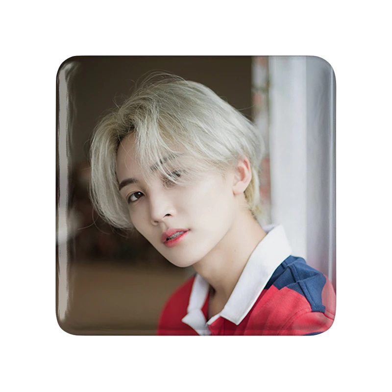 مگنت خندالو طرح جونگهان گروه سونتین Seventeen  مدل مربعی کد 21585