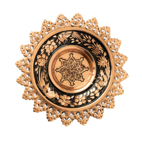 عکس شماره 2 : شیرینی خوری مسی طرح الماس تراش مدل l04