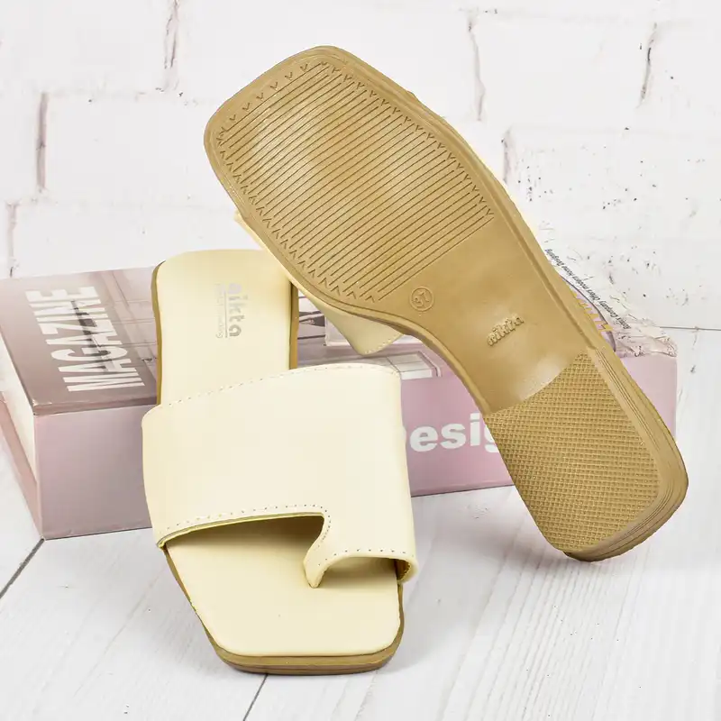 صندل زنانه نیکتا مدل فینگرلی CR.4054