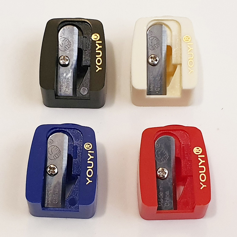 مداد تراش آرایشی یویی مدل A-001