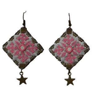 گوشواره سوزن دوزی کد B54