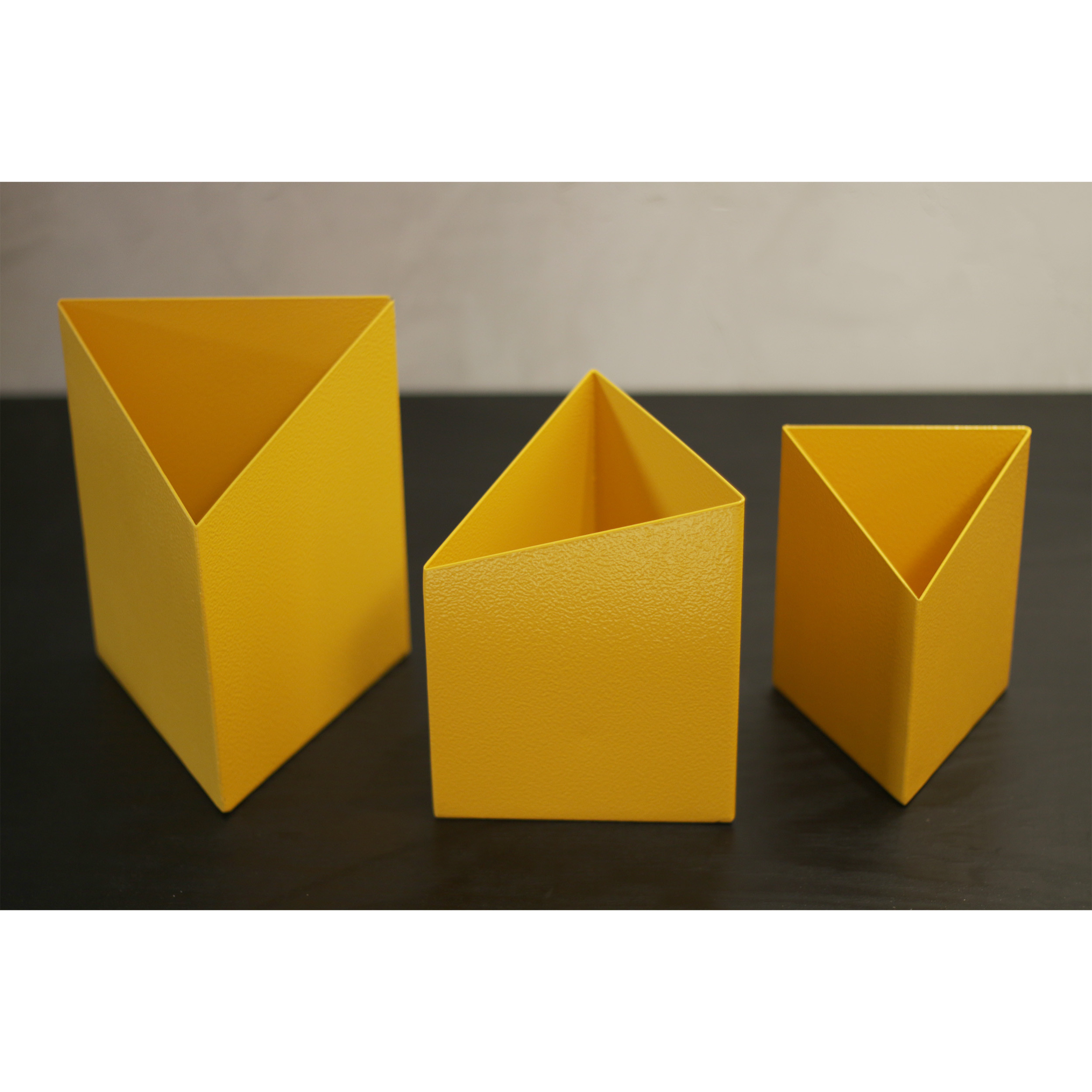 گلدان مدل Triangle-Large