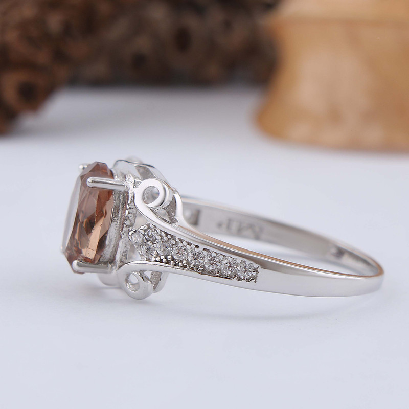 انگشتر نقره زنانه بازرگانی میلادی مدل سنگ الکساندریت نگین برلیان بدون ریزش آبکاری رادیوم کد AWR_1611