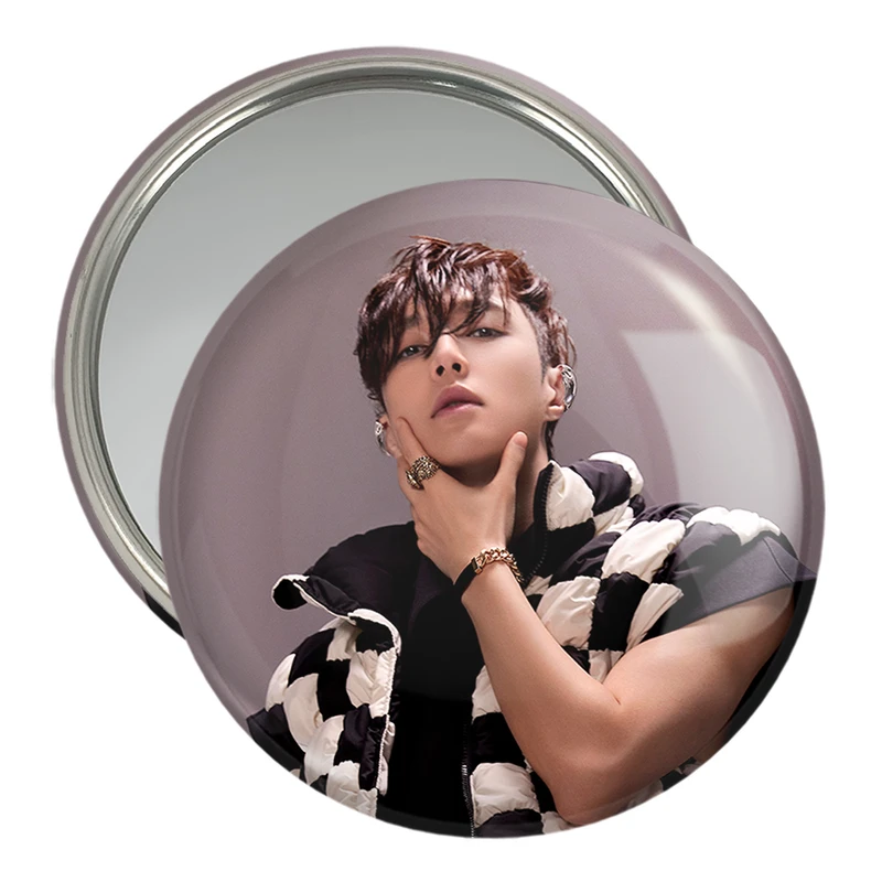 آینه جیبی خندالو مدل لی گروه اکسو EXO  کد 16800