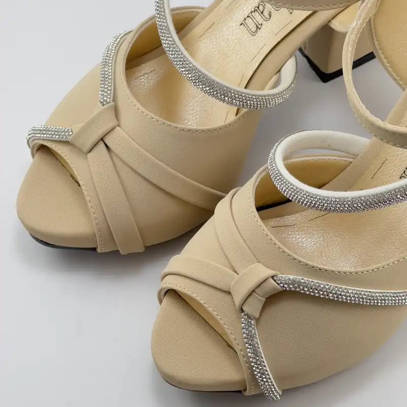 صندل زنانه مدل بیاله