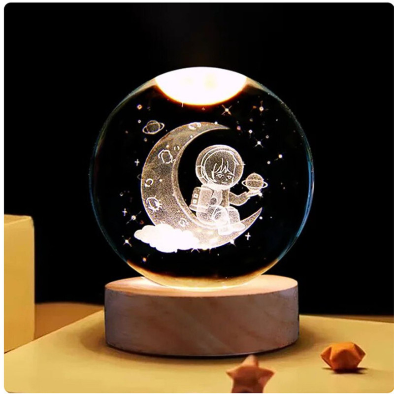 چراغ خواب مدل گوی شیشه ای 3D طرح ماه و فضانورد کد M21