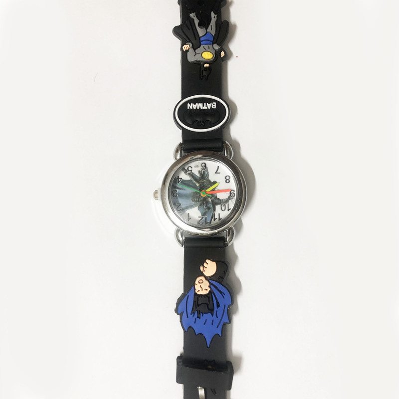 ساعت  مچی عقربه ای پسرانه مدل بتمن
