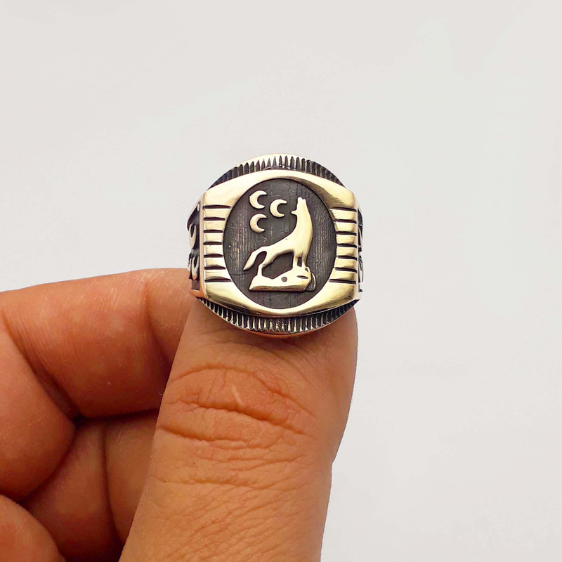 انگشتر مردانه طرح گرگ آلفا مدل طلاروس کد 872ANM