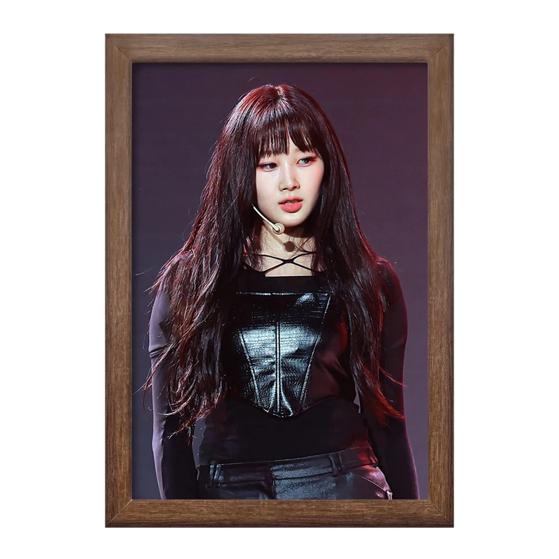 تابلو خندالو طرح جیزل گروه گروه آسپا Aespa  کد 19704