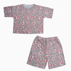 ست تی شرت و شلوارک زنانه مدل ارکیده کد 020