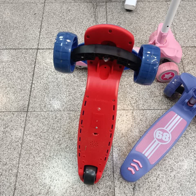 اسکوتر کودک مدل تعادلی چراغ دار موزیکال