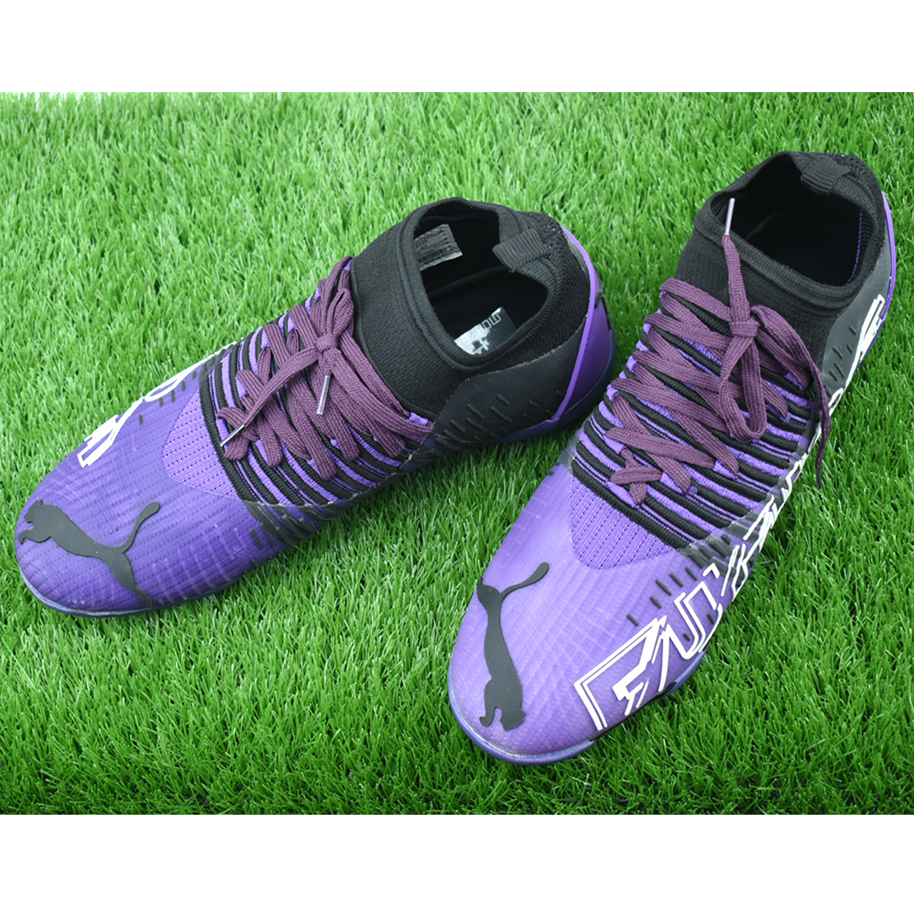 کفش فوتبال مردانه مدل استوک دار کد C-8000