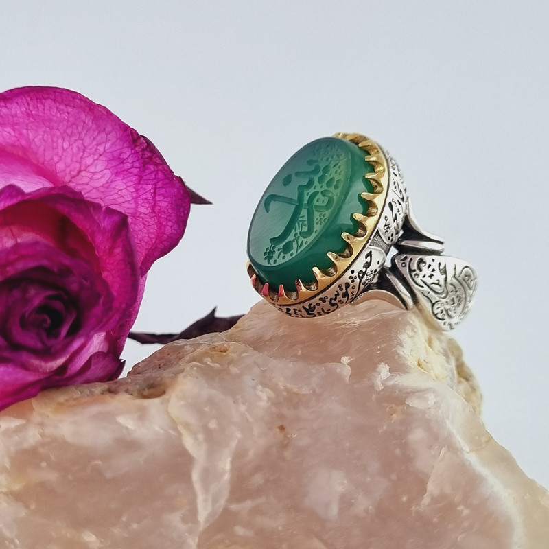 انگشتر نقره عقیق مردانه ملک زیور مدل چهارده معصوم طرح حکاکی یا زینب کد 421