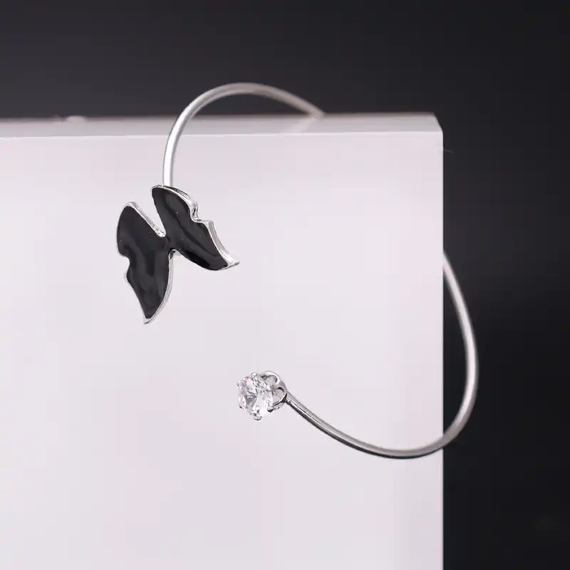 دستبند زنانه ماصرم مدل پروانه کد DA6012