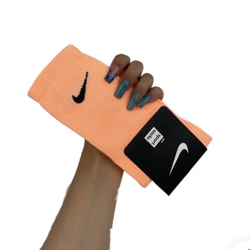 جوراب ورزشی ساق بلند زنانه کد 544