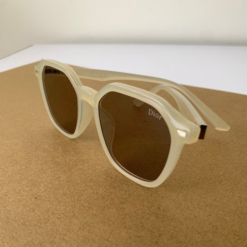 عینک آفتابی زنانه مدل 19624