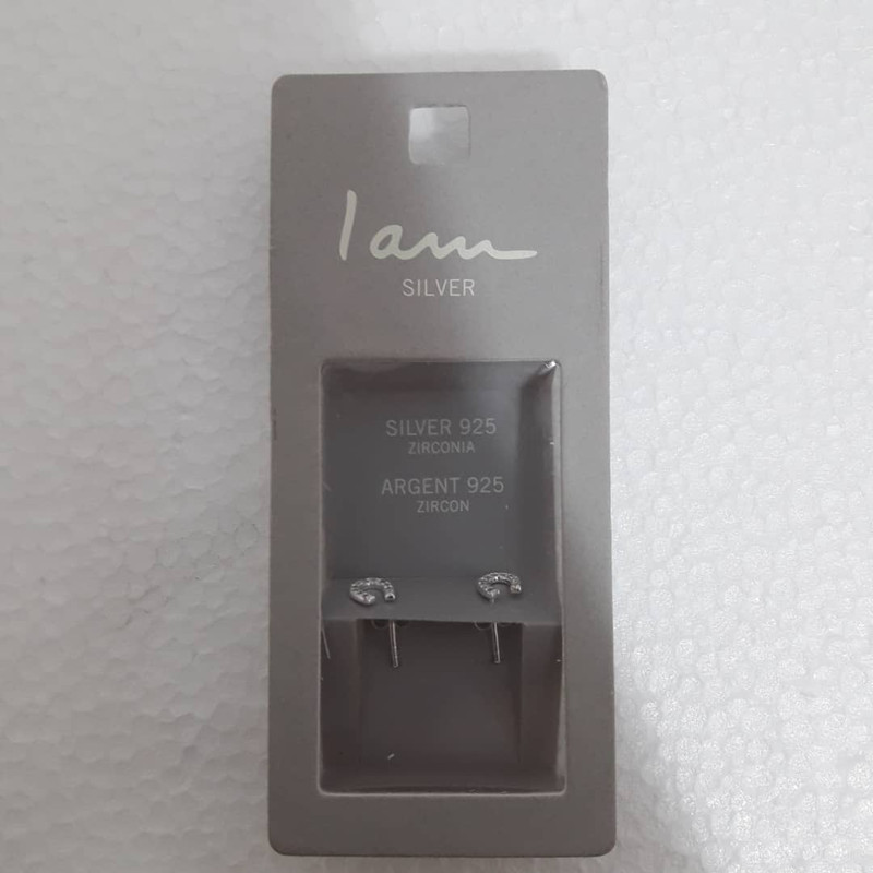 گوشواره نقره زنانه آی ام طرح نعل گوشواره نقره زنانه آی ام طرح نعل