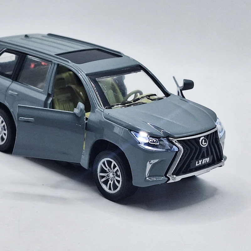ماشین بازی مدل lexus lx 570