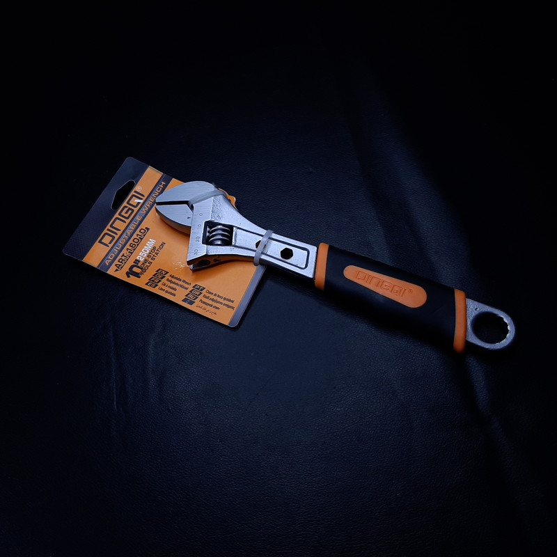 آچار فرانسه دینگشی مدل KM-010 سایز 10 اینچ آچار فرانسه دینگشی مدل KM-010 سایز 10 اینچ