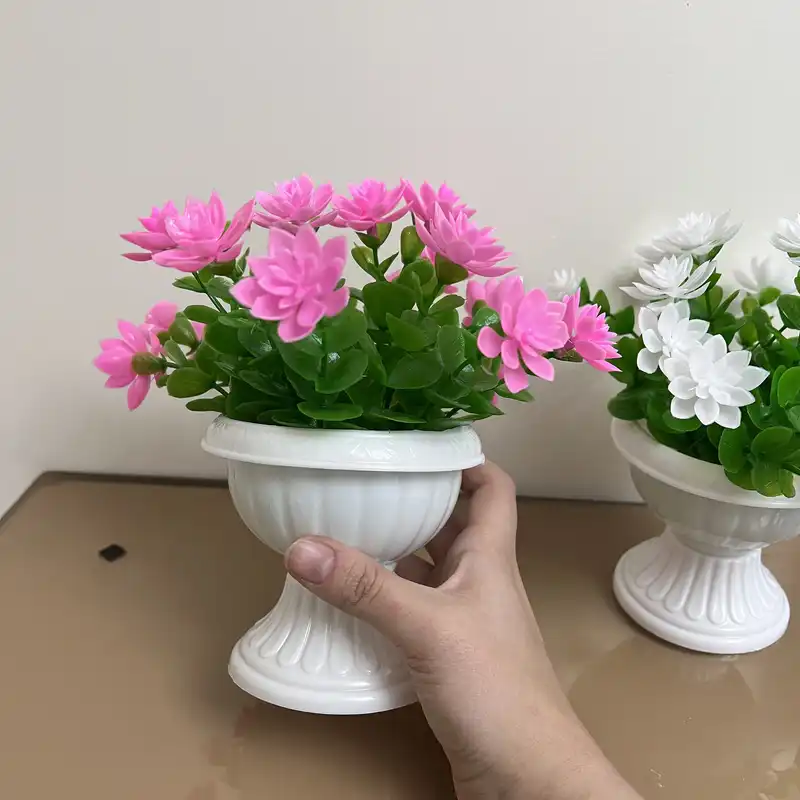 گلدان به همراه گل مصنوعی مدل نیلوفر