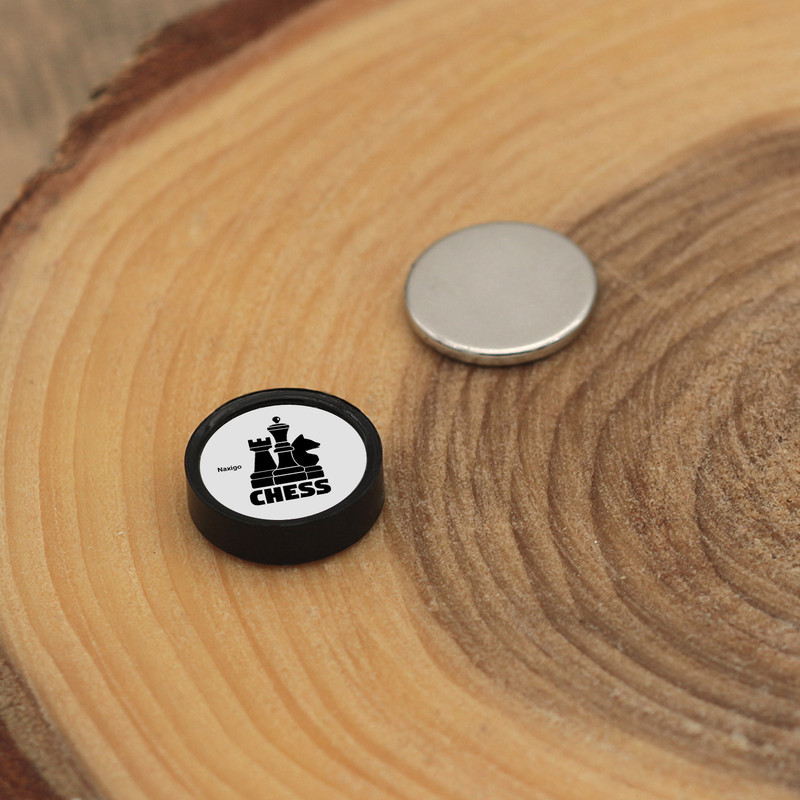 پیرسینگ گوش ناکسیگو مدل شب تاب طرح شطرنج کد PM6693