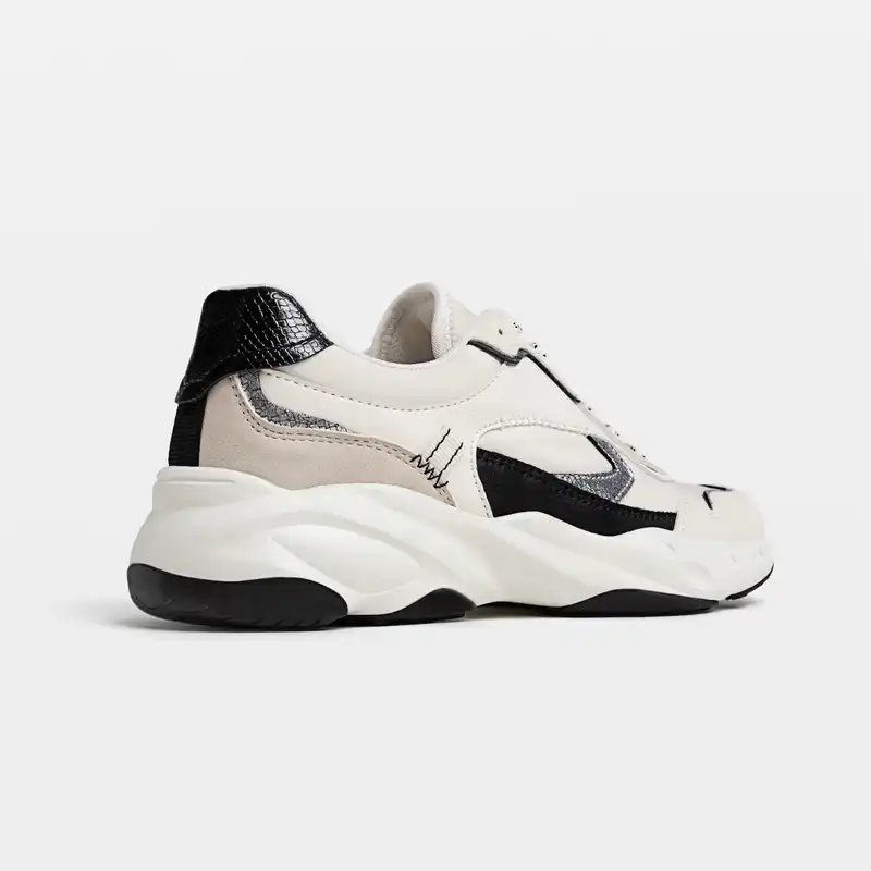 کفش تمرین زنانه استرادیواریوس مدل  Combined 2024